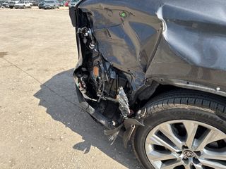 2022 Toyota Highlander Hybrid Limited - Primary Damage Right Image